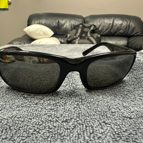 Maui Jim Wrap around glasses - Picture 4 of 4